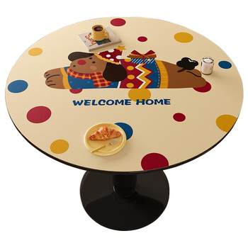 Wow! whose hut has this round table mat Wow! whose hut has this round table mat