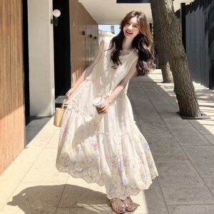 甜美可人系带领碎花无袖连衣裙女2026夏季超好看气质显瘦背心长裙