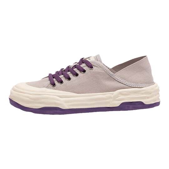 Lazy people wear two clothes and one foot