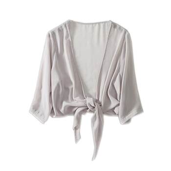ເສື້ອ chiffon ບາງໆຂອງແມ່ຍິງ, ສີແຂງງ່າຍດາຍດ້ວຍຜ້າໄຫມ