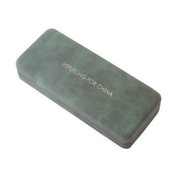 Portable high-level pressure-resistant eye box for men and women