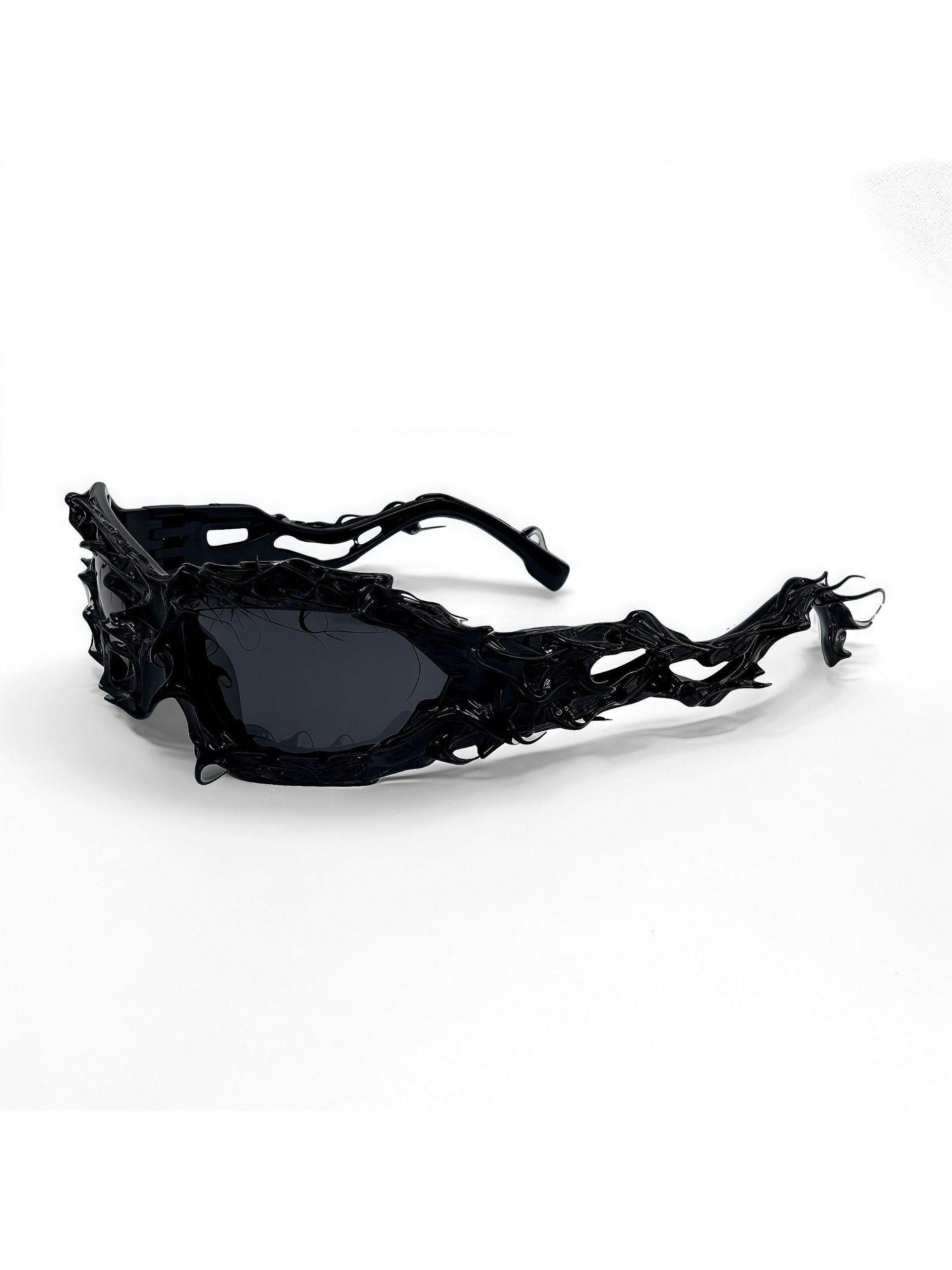Futuristic, punk-inspired Y2K sunglasses for women, European and American party hip-hop sunglasses, new epoxy resin shaped sunglasses for men
