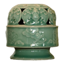 Tuotu Yue kiln celadon Wufu Xiangyun incense burner ceramic cultural and creative aromatherapy furnace indoor agarwood sandalwood Chinese incense burner