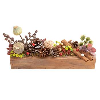 High-end forest simulation green plants and warm hole-in-the-wall ornaments