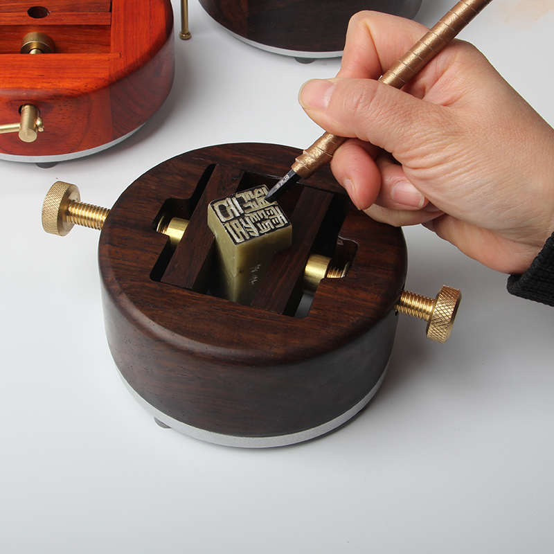 黄铜印床：篆刻艺术家的秘密武器