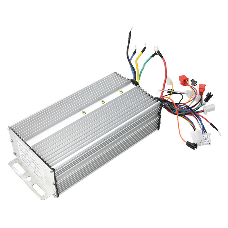 ตัวควบคุมรถสามล้อไฟฟ้า 3000W แบบแถวคู่ ระบบอัจฉริยะ ควบคุมมอเตอร์ไร้แปรงถ่าน พร้อมฟังก์ชันสตาร์ทแบบนุ่มนวล DC รองรับแรงดัน 48V 60V 72V 84V