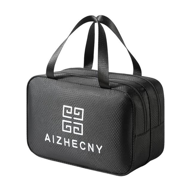 Portable large capacity toiletries and wet separation