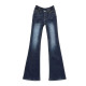 ແມ່ຍິງທີ່ມີແອວ V, hips plump ແລະ jeans bootcut sexy