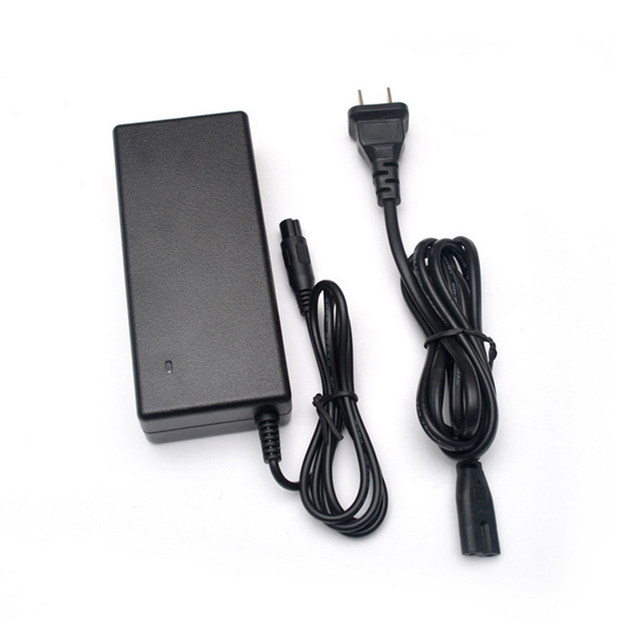 ສອງລໍ້ Aofeng ສຽບສາມຮູ universal charger
