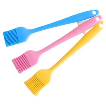 High temperature resistant kitchen middle oil brush kitchen silicone brush