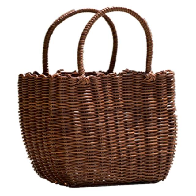 Picking a full set of picnic baskets for home bathing