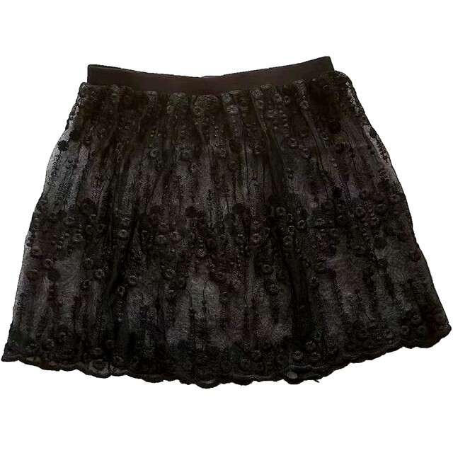 High-quality embroidered white skirt without static electricity