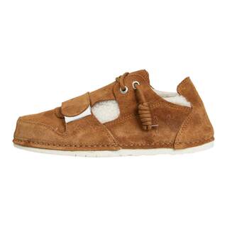 Who doesn’t have this pair yet! caramel suede and wool cotton shoes