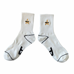 Gift box socks Korean version ins trendy socks men's pure cotton sweat-absorbent and deodorant mid-calf socks sports basketball socks black and white socks