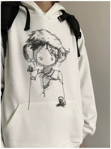 Ухо с оранжевыми ломтиками воздушного поезда с бархатным свитером