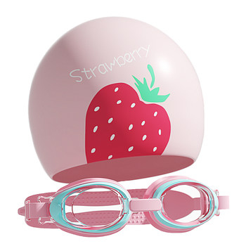 Children's goggles for baby playing in water