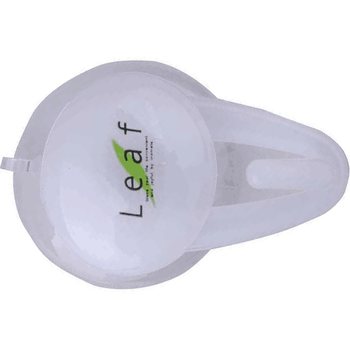 2 packs of hooks, 2 packs of small hooks and strong suction cups