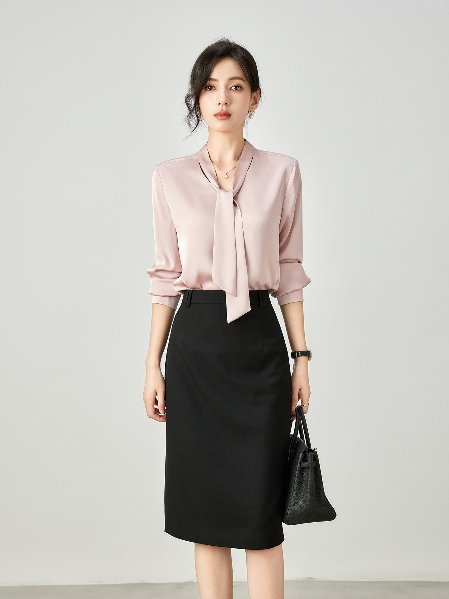 Spring, Autumn and Winter High-End Gray-Pink Acetate Satin V-Neck Ribbon Professional Shirt for Women, Long-Sleeved Shirt for Work Wear