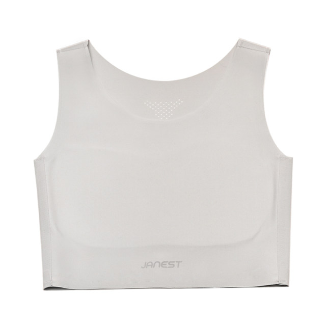 Scarless underwear with big breasts in summer