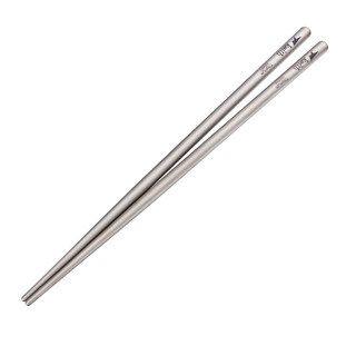 Keith's pure titanium chopsticks are portable, non-slip and healthy