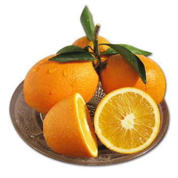 Xinfeng qiaoqiao gannan navel oranges are picked and sold with leaves