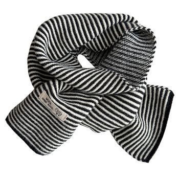Black and white scarf color matching high-end handmade knitted
