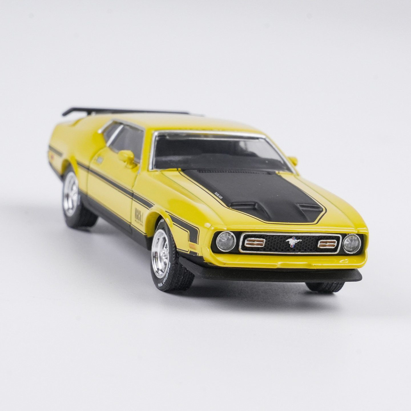รถจำลองโลหะผสม Ford Mustang Mach1 สีเหลือง ขนาด 1:64 รุ่น Minigt หมายเลข 1139
