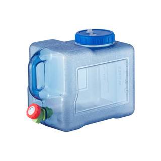 Extreme outdoor water storage bucket with faucet