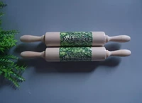 Большая и толстая палочка длиной 30 см.