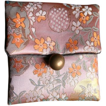 Exquisite retro style jewelry storage bag