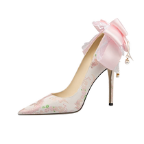 Lily Wei pink wedding shoes bridal shoes new Chinese embroidery national style high heels sweet plus size womens shoes 41 to 43