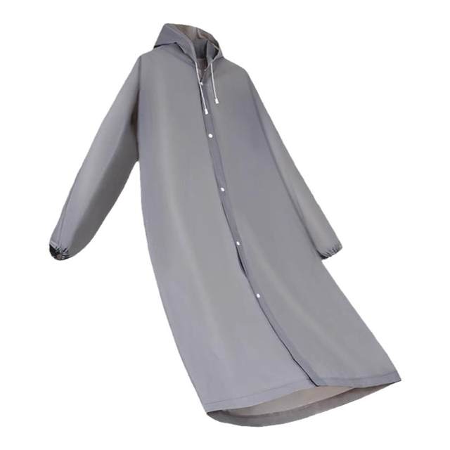 Repeated use of non-disposable raincoat to thicken the rain