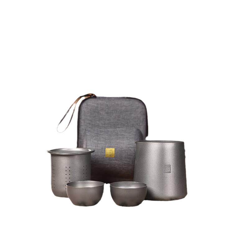 Titanium Levi’s flagship 99% pure titanium travel tea set