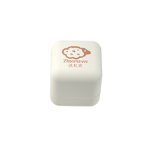 Darwin childrens lip balm is moisturizing and moisturizing for little boys and girls special for preventing dry cracking and hydrating primary school students cheilitis
