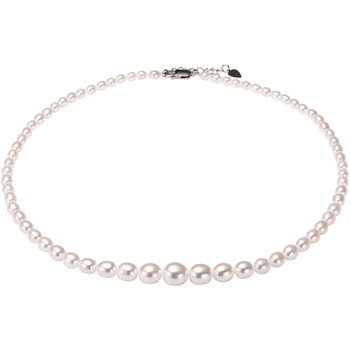 Oshiman rice-shaped necklace as a gift to mom with freshwater pearls