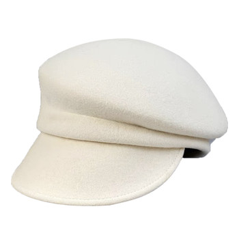 A beautiful and versatile pure wool hat