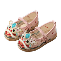 Baby tiger head shoes for boys and girls one year old handmade cloth shoes Hanfu shoes ancient style childrens embroidered shoes for New Year greetings
