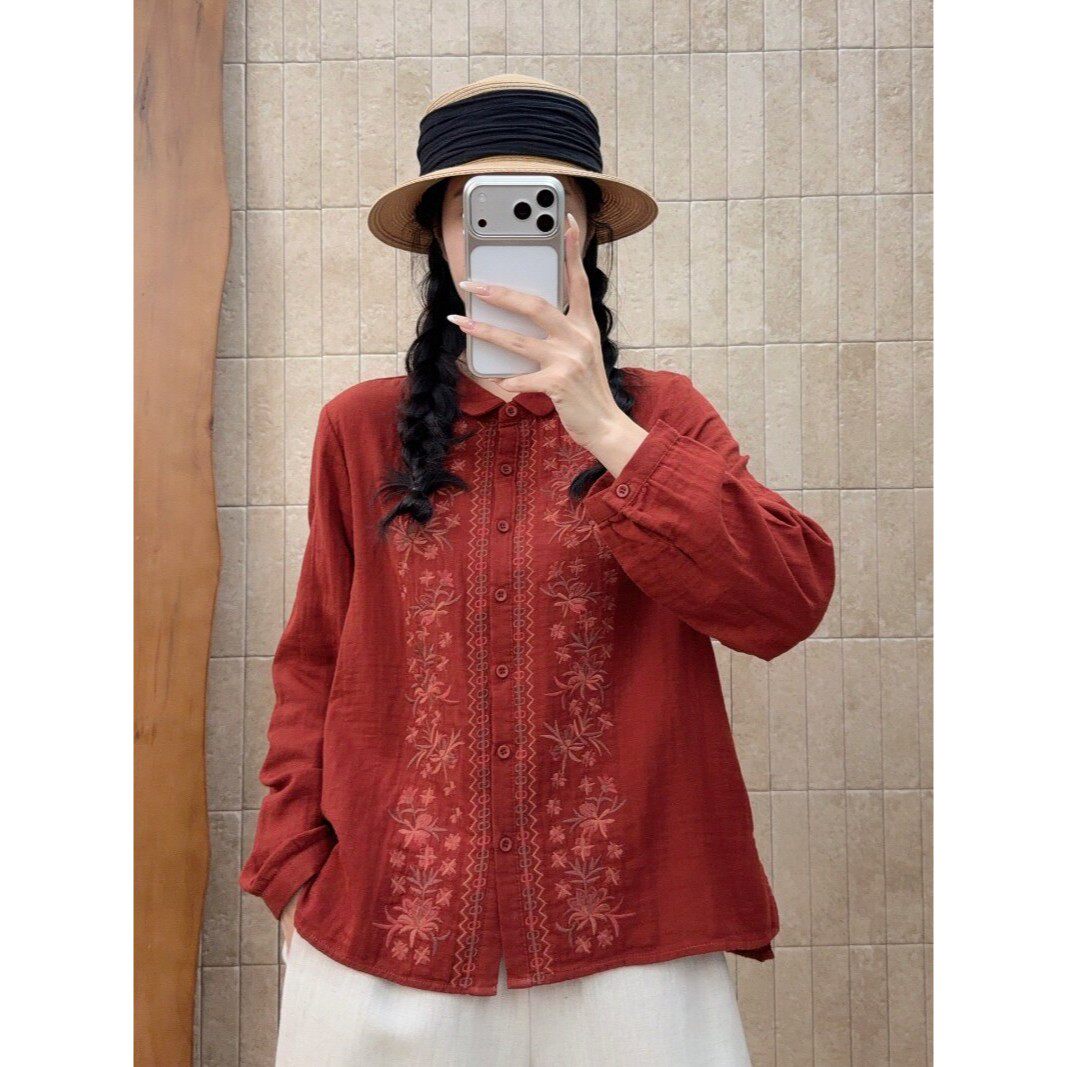 เสื้อเชิ้ตผ้าฝ้ายโปร่งสองชั้น งานปักแน่นหนา สไตล์ใหม่ฤดูใบไม้ร่วง สำหรับผู้หญิง คอปกพับลง แขนยาว ทรงหลวม ลายดอกไม้