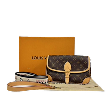 (Self-operated) Second-hand 95 new LV Louis Vuitton LV womens bag presbyopia cross-body baguette bag gift