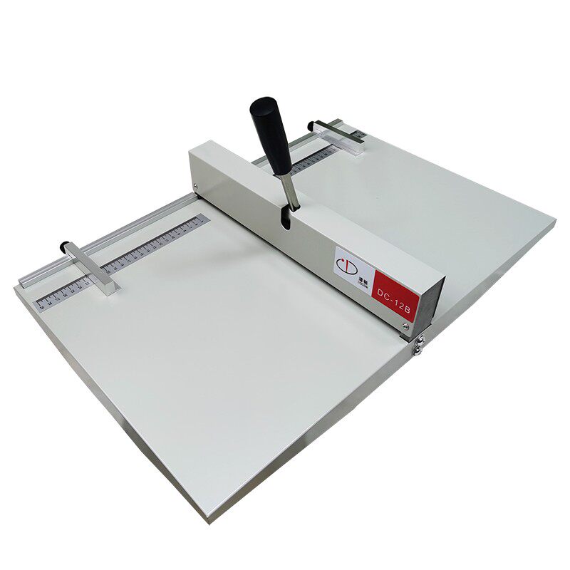 Daton manual creasing machine advertising folding cover production