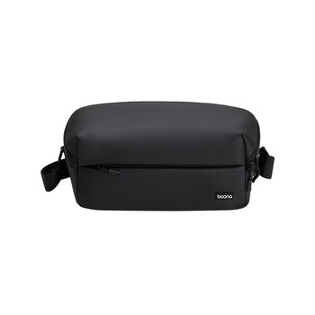 The package is suitable for dji action6 storage bag action5pro/4 smooth shooting suit protective cover sports camera accessories portable bag anti-fall waterproof single shoulder crossbody backpack