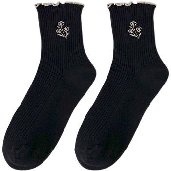 Women's loose cotton socks are breathable and comfortable