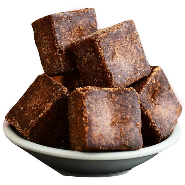 Yunnan authentic organic brown sugar is naturally brewed without any additives