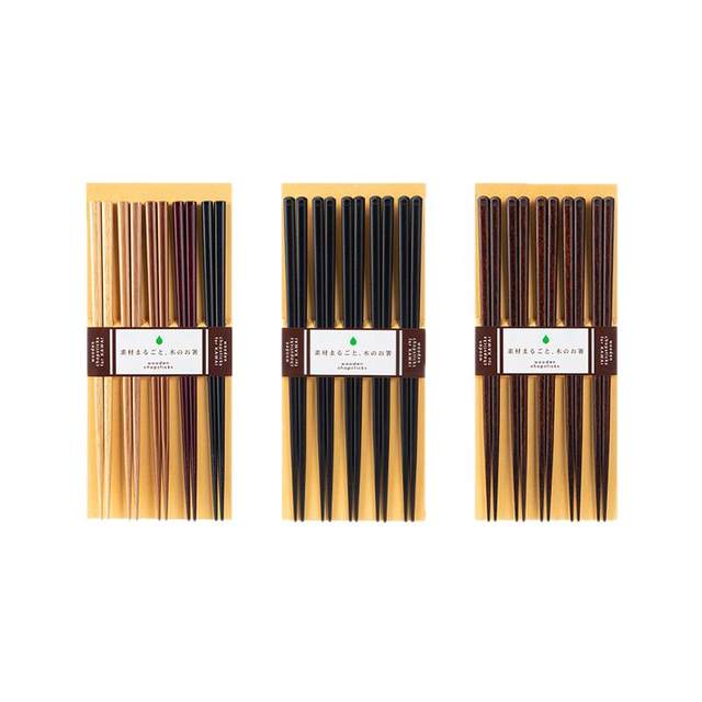 Imported solid wood chopsticks for household use, high temperature resistance, high appearance, pointed and wind anti-slip chopsticks, logs, one chopstick for each person