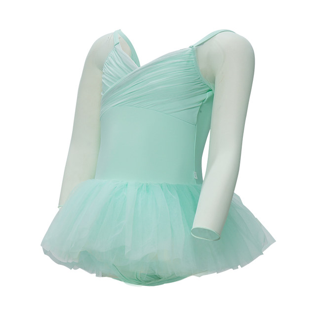 Children’s dance clothes that are both attractive and comfortable.