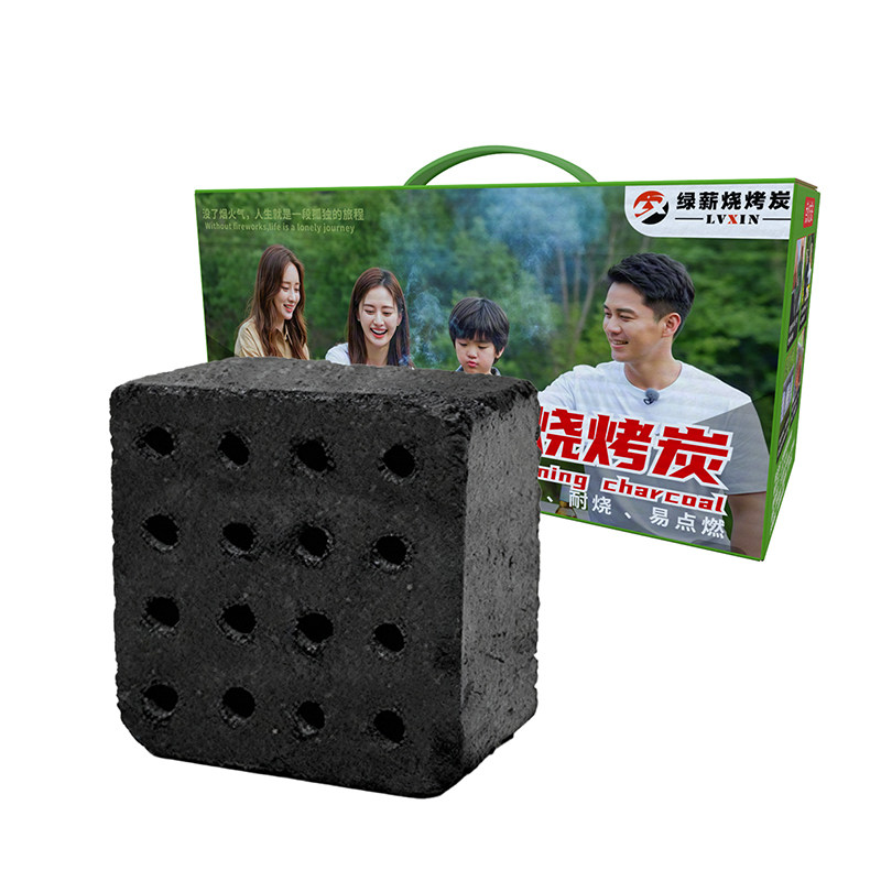 Green charcoal barbecue charcoal is fast burning, smokeless, high temperature and resistant to burning, practical