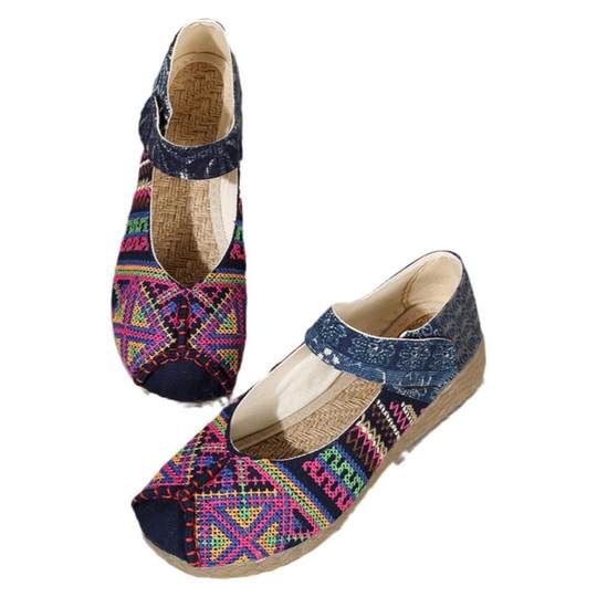 Yunnan ethnic style beef tendon soft sole old Beijing cloth shoes