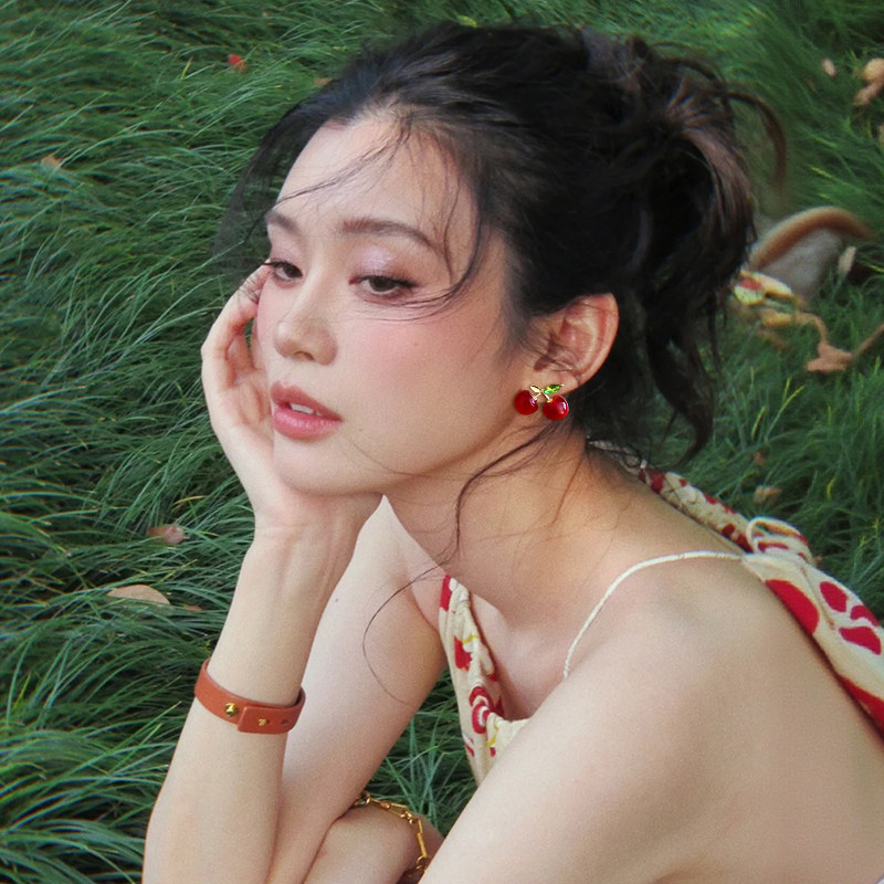 Sweet and elegant red cherry earrings for women, new style for 2026, unique and beautiful, perfect for summer vacation.
