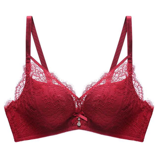 Isaila gathers thick wedding bra