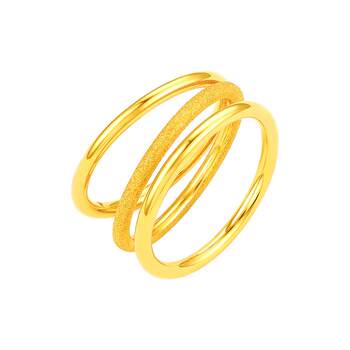 Chow tai sang’s fashionable and versatile sansheng iii gold ring